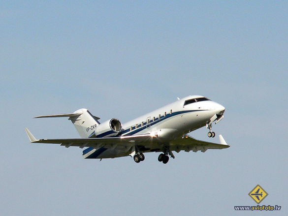 Bombardier Challenger 604 (CL-600-2B16)